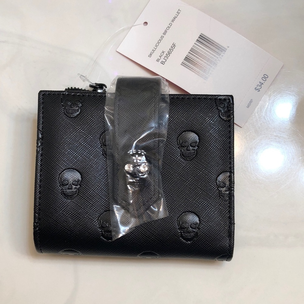 Betsey Johnson Black Skullicous Embossed Bifold Wallet Sugar Skull Accent NWT